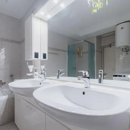 Appartement Spacious 3br 5th Floor