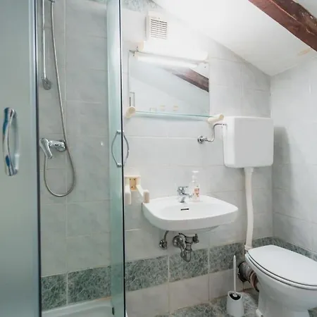 Spacious 3br 5th Floor Appartamento *